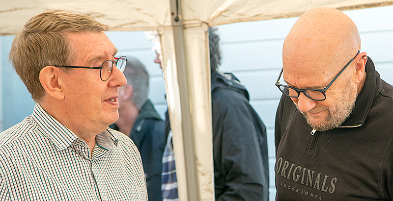 Roger Kent, Peter Hartwig
