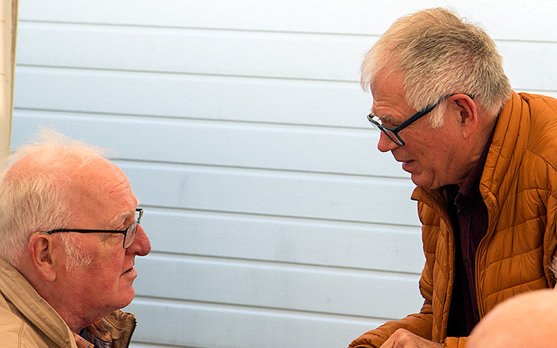 Hans Knot, Frank Leonhardt