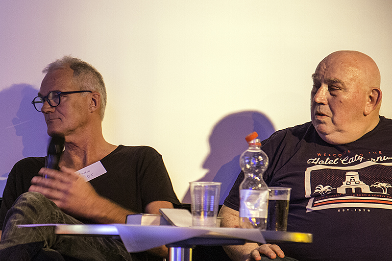André van Os, Dennis King